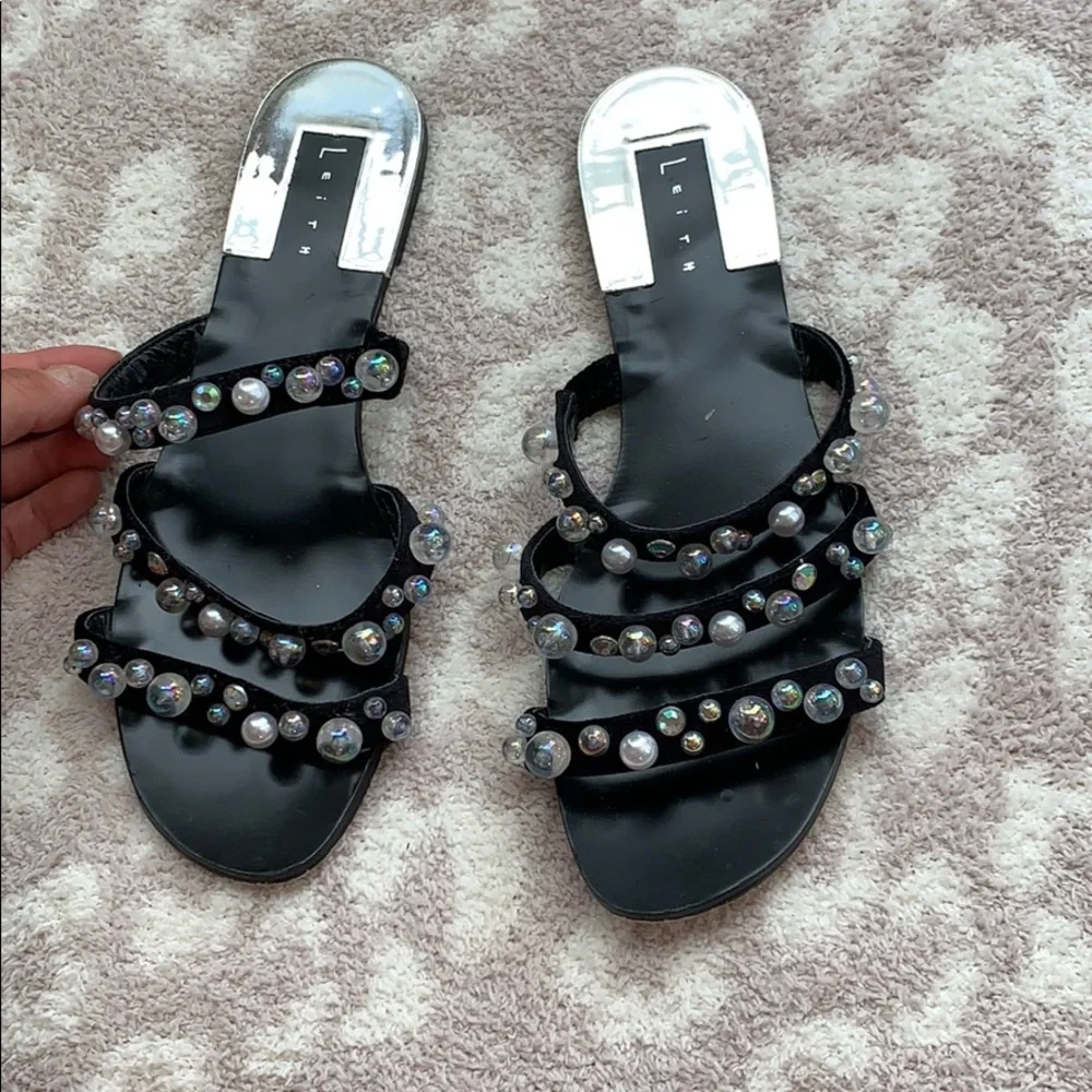 Leith sandals - Picture 1 of 3